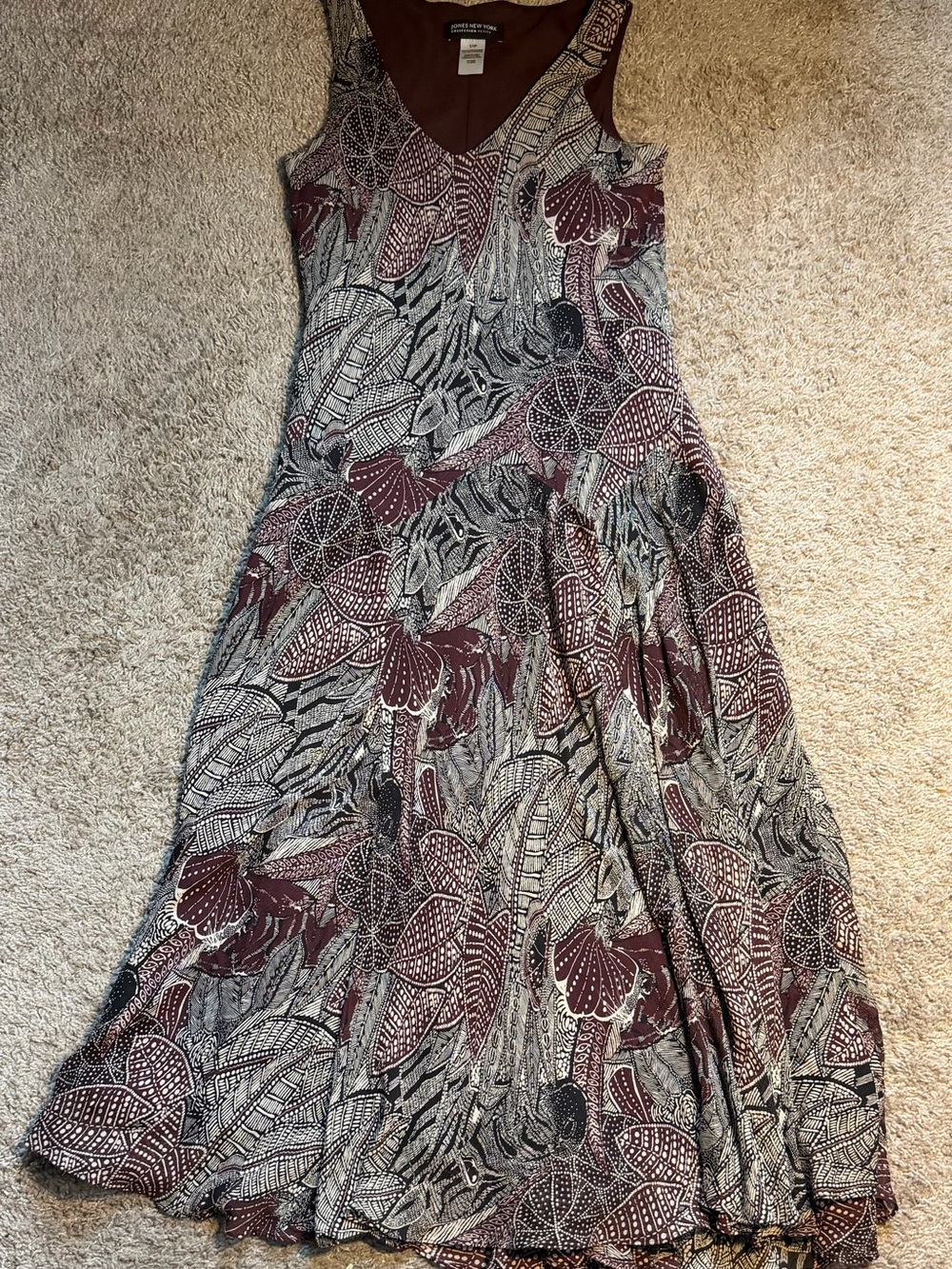 100% Silk Jones New York Sleeveless V-Neck Maxi Dress in Burgundy and Black